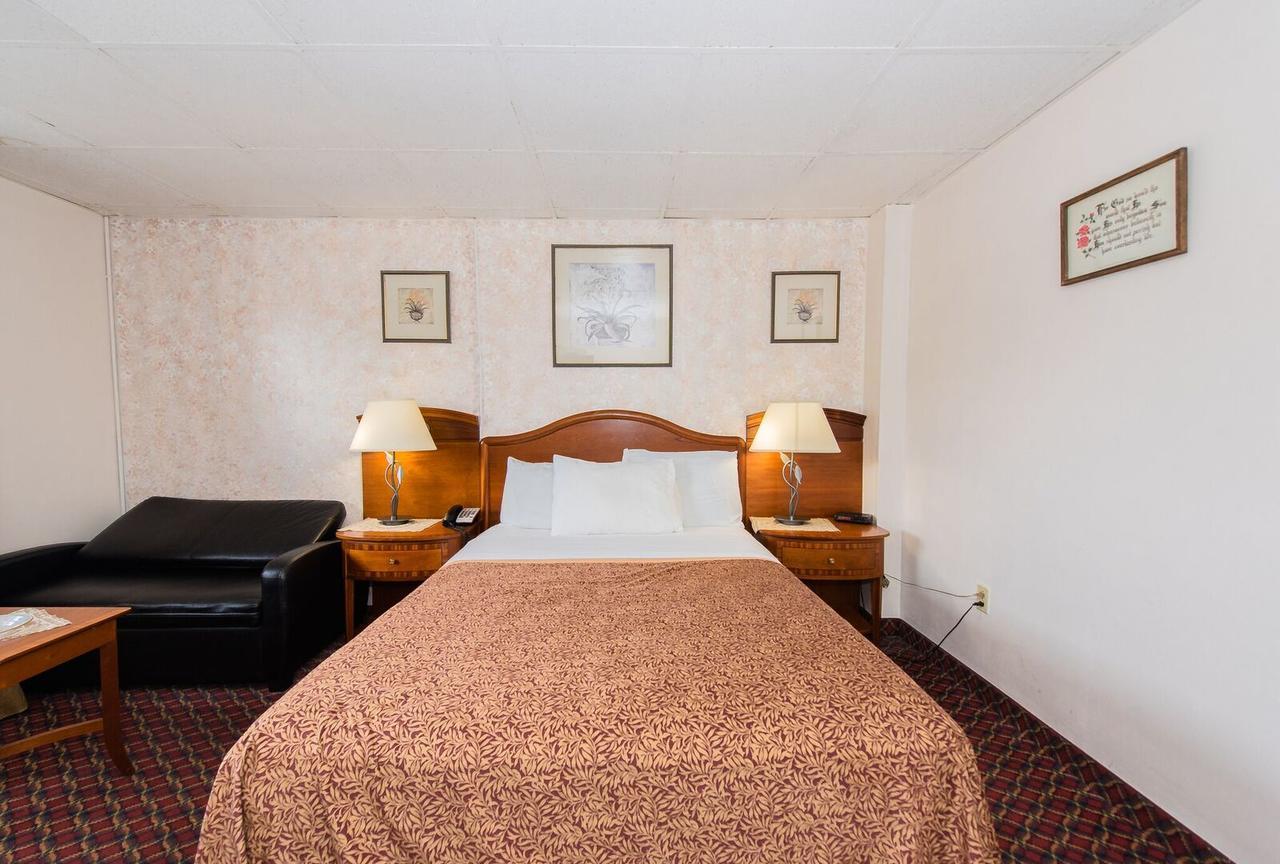 Niagara Parkway Court Motel Exterior photo